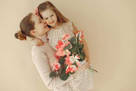 Personalised Mother's Day Gifts That Arrive Instantly in the UK (No More Last-Minute Panic)